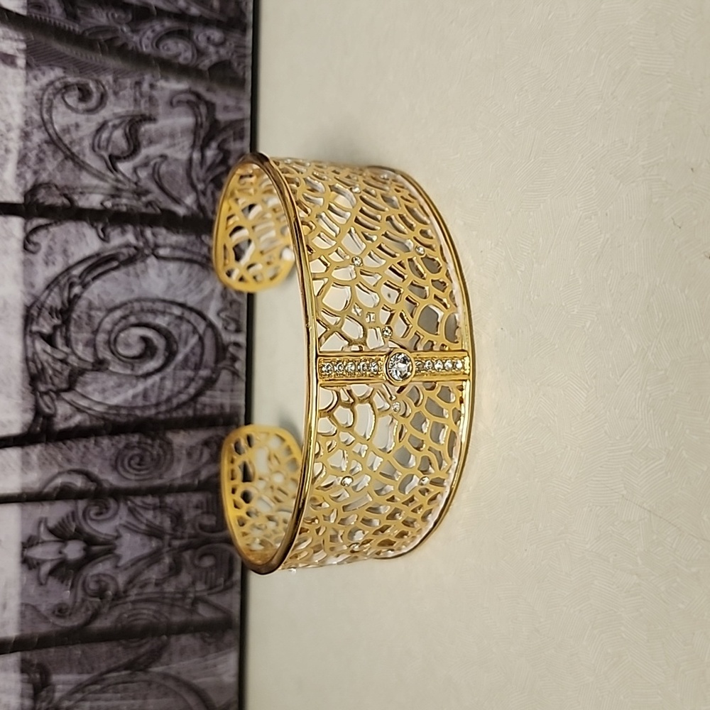 New Brighton Fiji Sparkle Cuff Sea Shore Crystal Bangle Bracelet in Gold-Tone